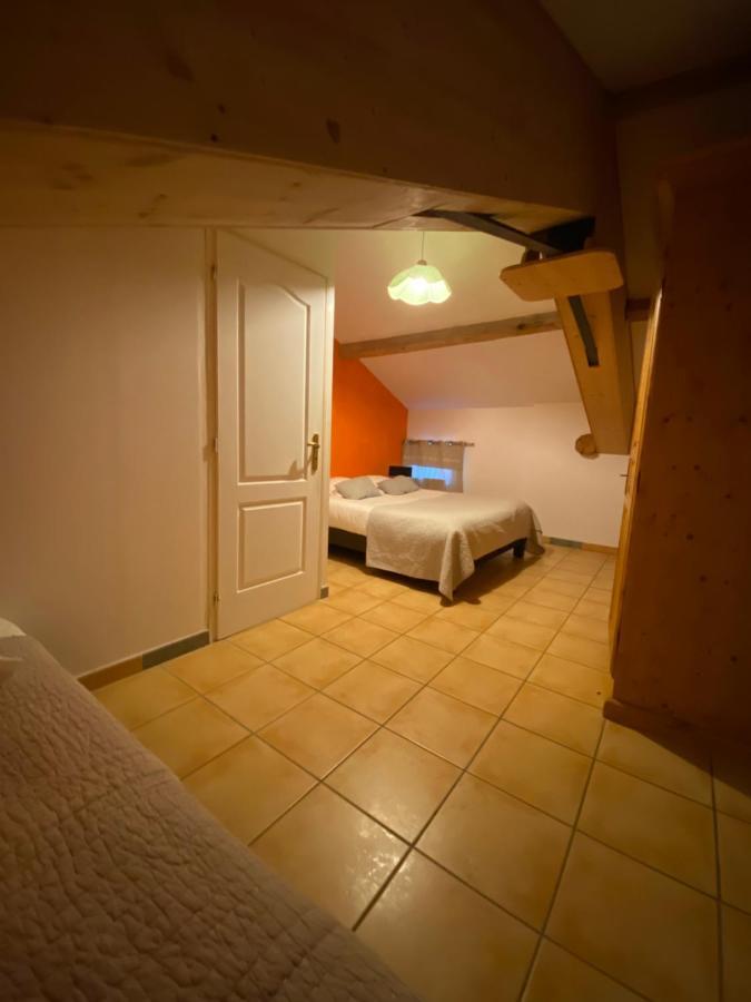 Logis Hotel Restaurant Le Domaine De L'Eau Vive Largentière Екстериор снимка