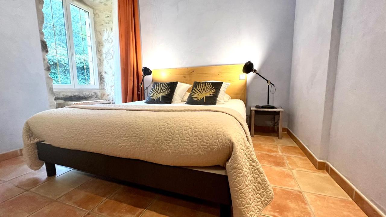 Logis Hotel Restaurant Le Domaine De L'Eau Vive Largentière Екстериор снимка