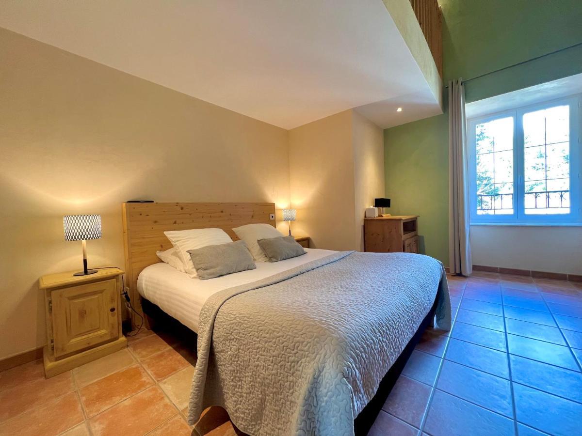 Logis Hotel Restaurant Le Domaine De L'Eau Vive Largentière Екстериор снимка