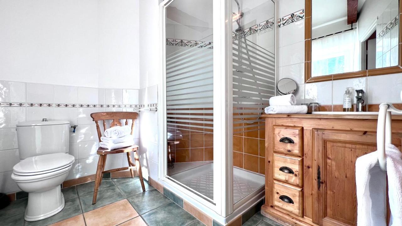 Logis Hotel Restaurant Le Domaine De L'Eau Vive Largentière Екстериор снимка