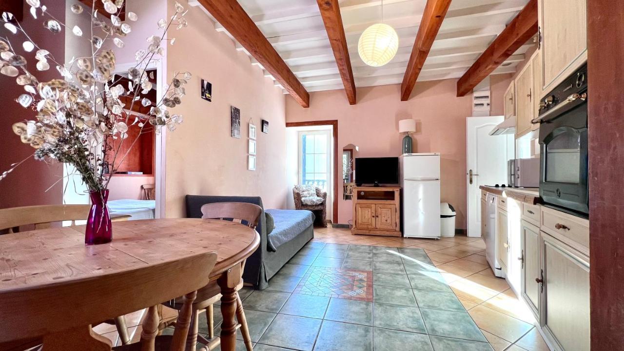 Logis Hotel Restaurant Le Domaine De L'Eau Vive Largentière Екстериор снимка