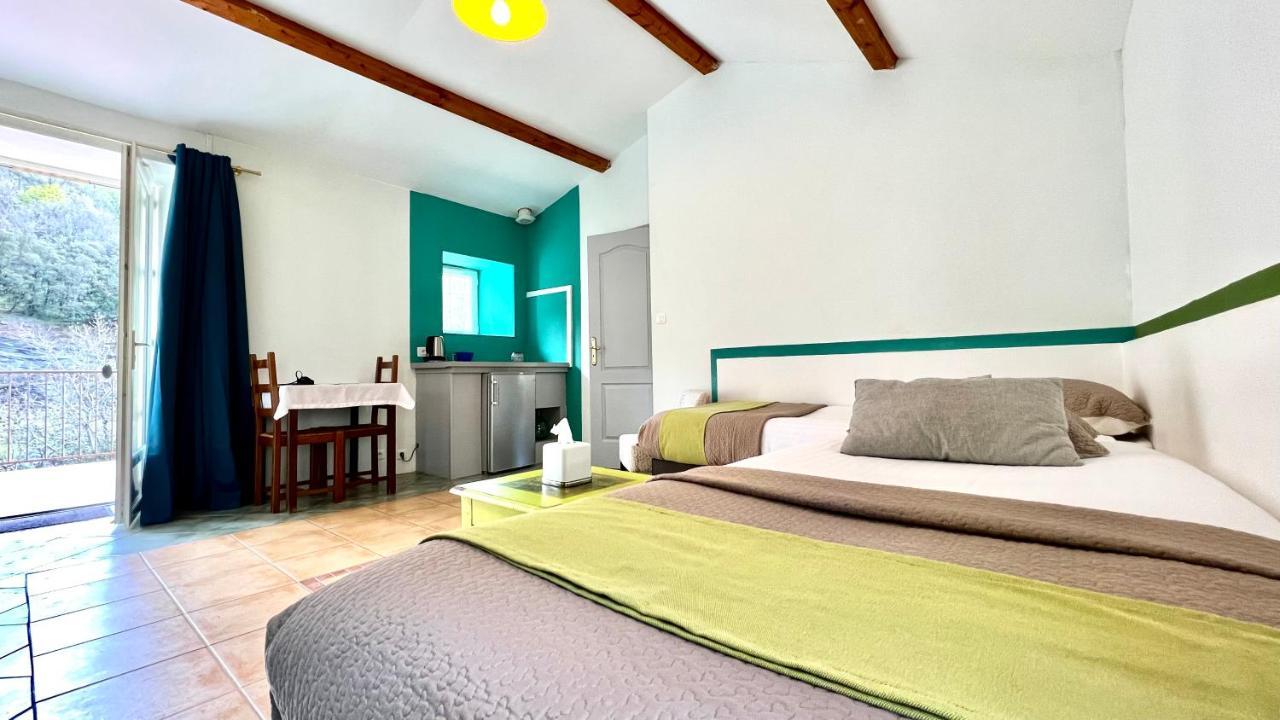 Logis Hotel Restaurant Le Domaine De L'Eau Vive Largentière Екстериор снимка